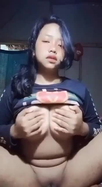 Hermosa tetona universitaria arabe ya entendió como sacar provechpo de los hombres parte 2