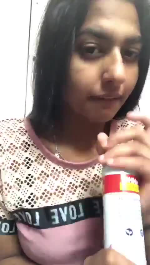 Universitaria de la India le gusta presumir lo que hace cuando tiene una verga enfrente parte 1